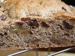 PAN DE PASAS Y NUECES